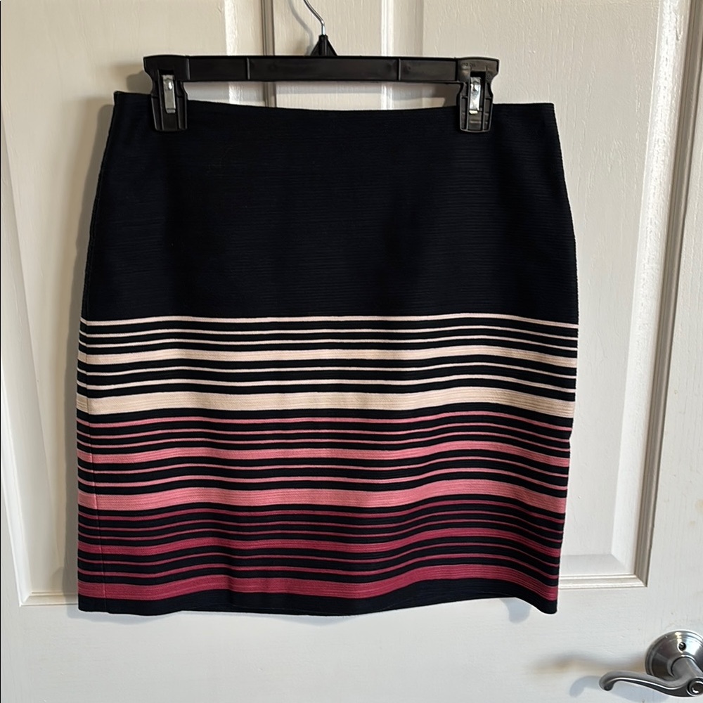 Chic Black and Pink Striped Pencil Skirt